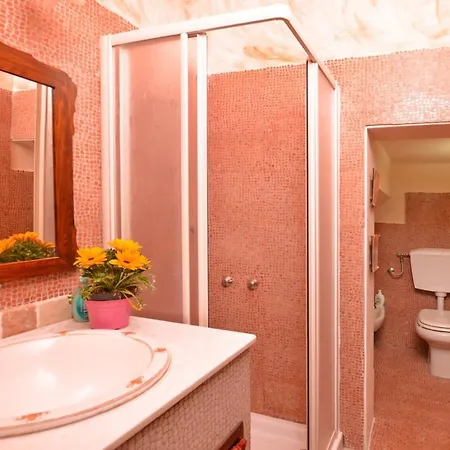 Casa Dolcebianca Apartment Riparbella